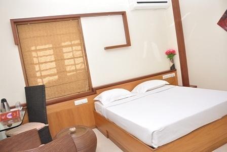 Hotel Rithanns Karumathampatti Karumattampatti Номер фото