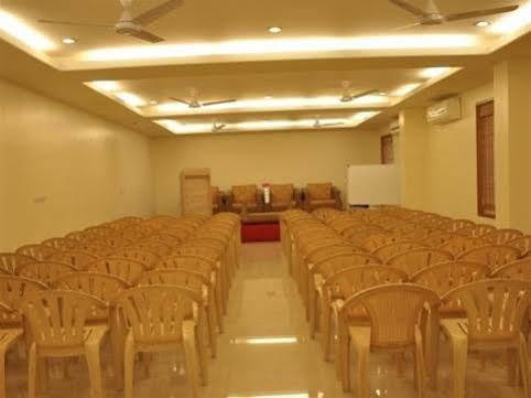 Hotel Rithanns Karumathampatti Karumattampatti Экстерьер фото